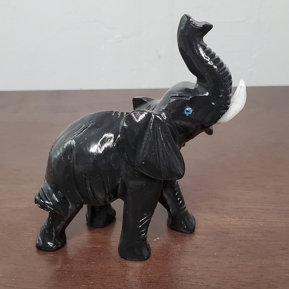 Obsidian Crystal Elephant - Picture 3 of 8
